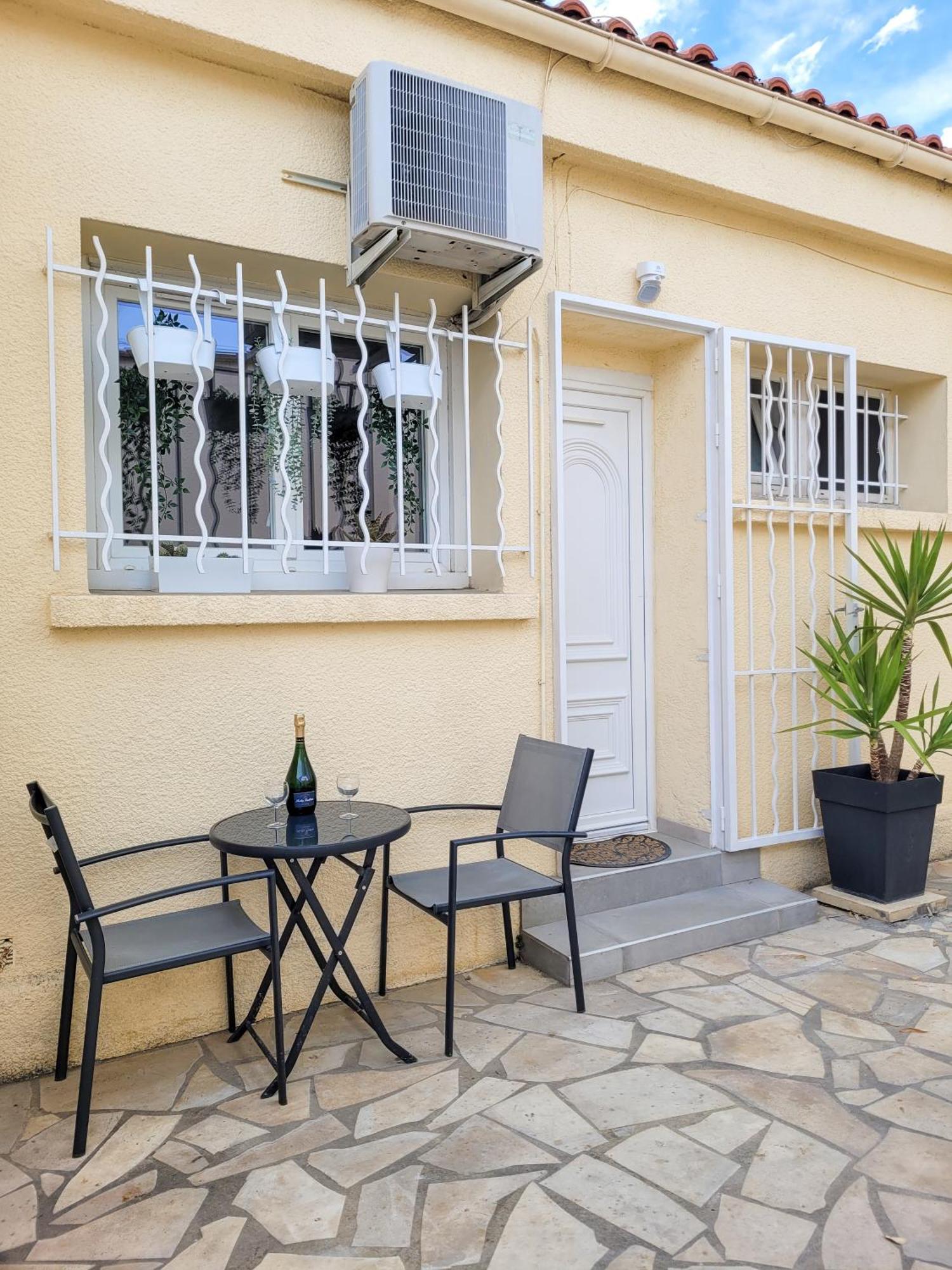 Chambre Climatisee Lit Double - Proche Tram & Centre Montpellier Buitenkant foto